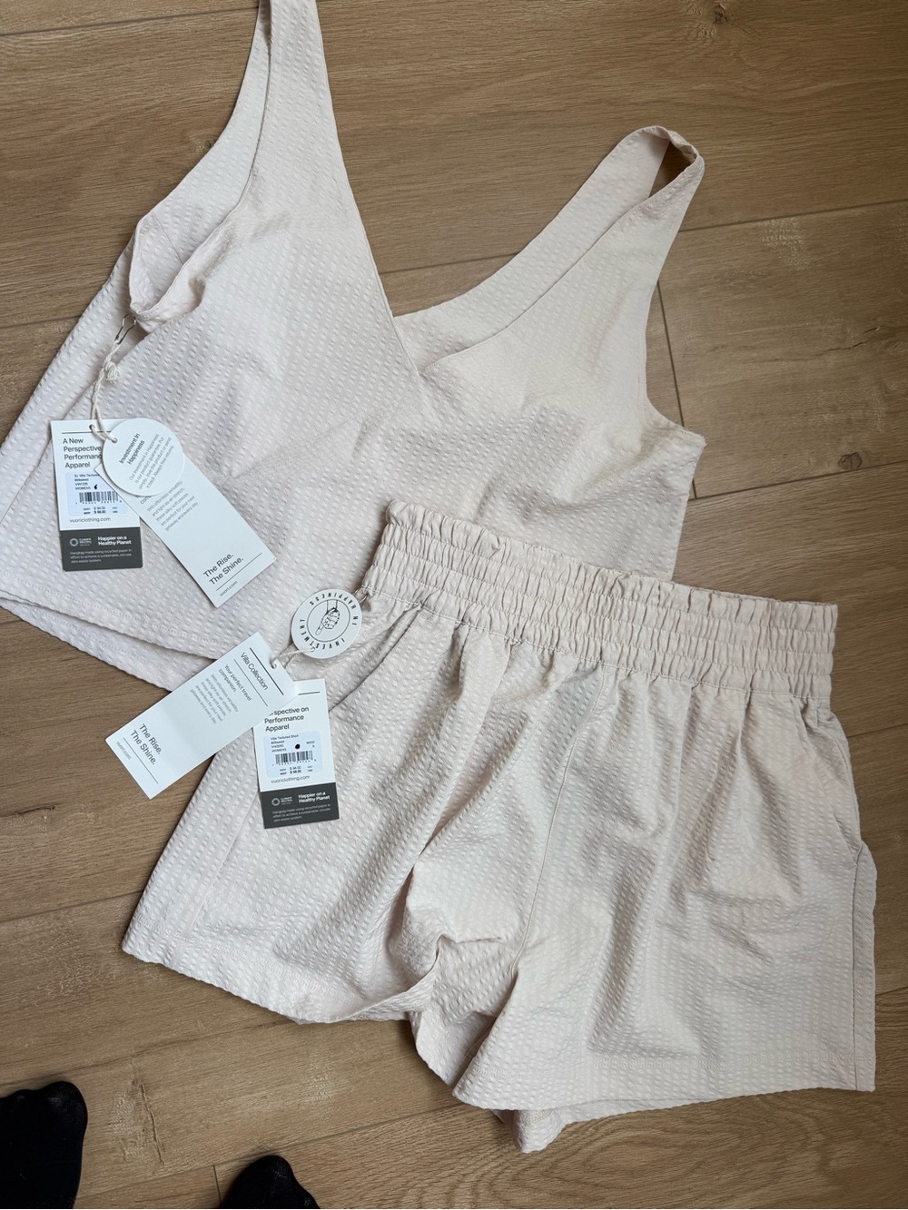 Vuori Lightweight Textured Villa Tank & Shorts Set - Light Beige - Picture 2 of 5